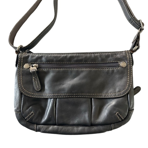 FOSSIL CROSSTOWN GREY LEATHER ORGANIZER CROSSBODY PURSE - Picture 3 of 15